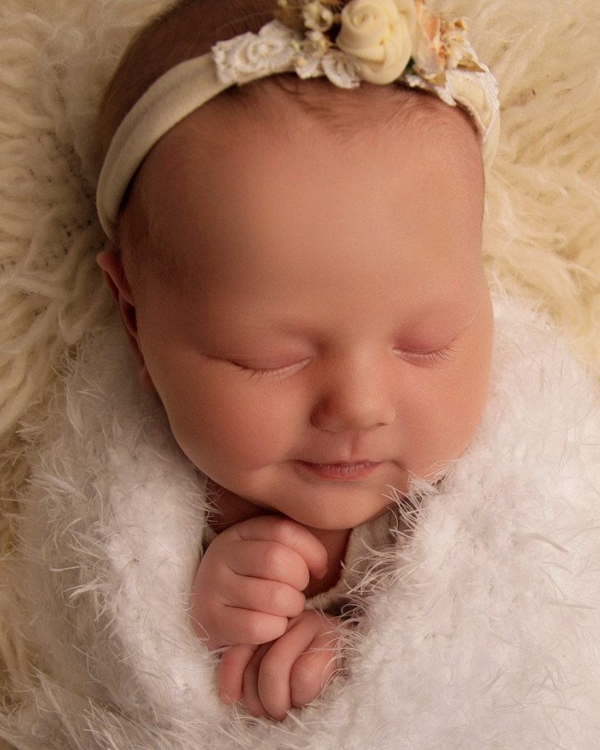 Newborn photography by Fox Photo